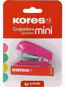 Grapadora Mini Kores 12 Hojas Fucsia