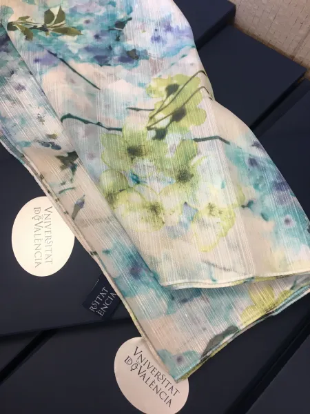 Foular Uv Estampado Flores Azul