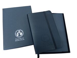 LIBRETA PIEL REC ESCUDO UV A6 - 7 X 10 CM - ESTUCHE CARTÓN NEGRO